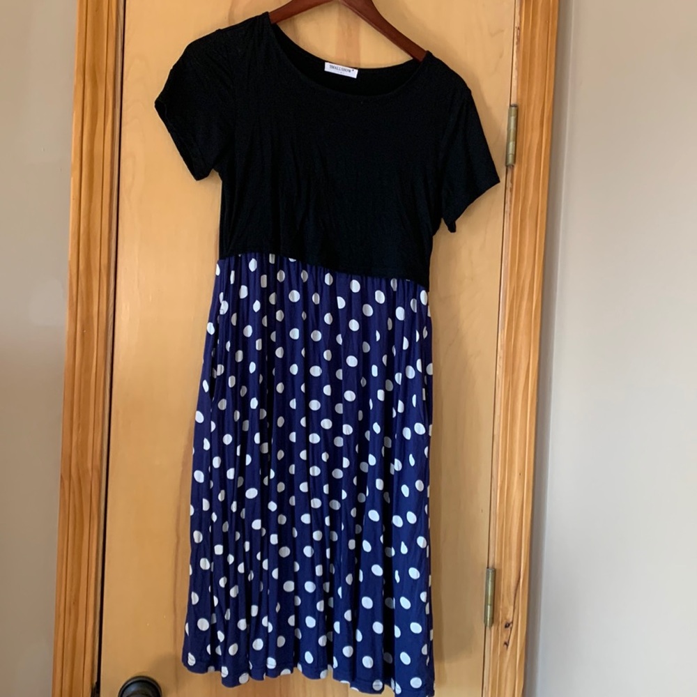 Smallshow nursing/breastfeeding/maternity dress - size S